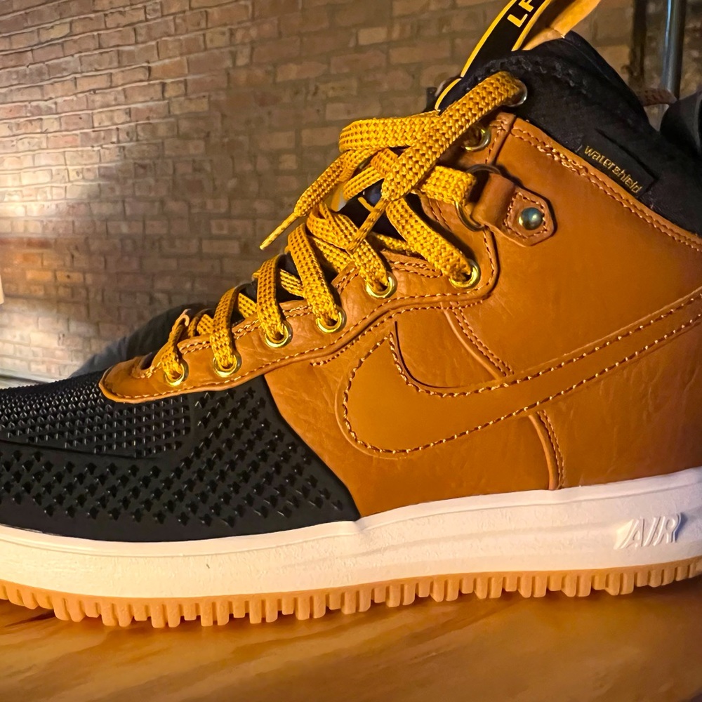 LUNAR FORCE 1 DUCKBOOT